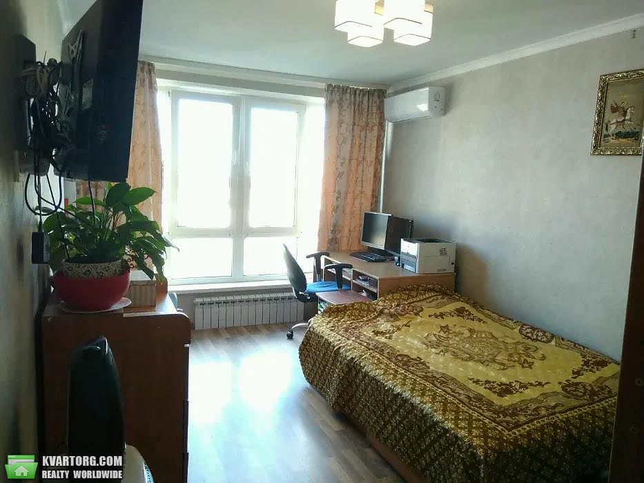 Sell 1-room apartment. Киев,  Героев Сталинграда пр — photo 1