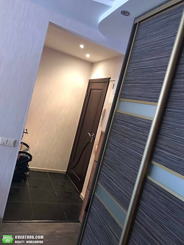 Sell 1-room apartment. Киев,  Дегтяревская — photo 2
