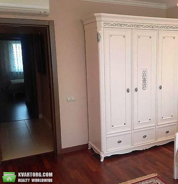 Rent out 3-room apartment. Киев,  Дегтяревская — photo 10