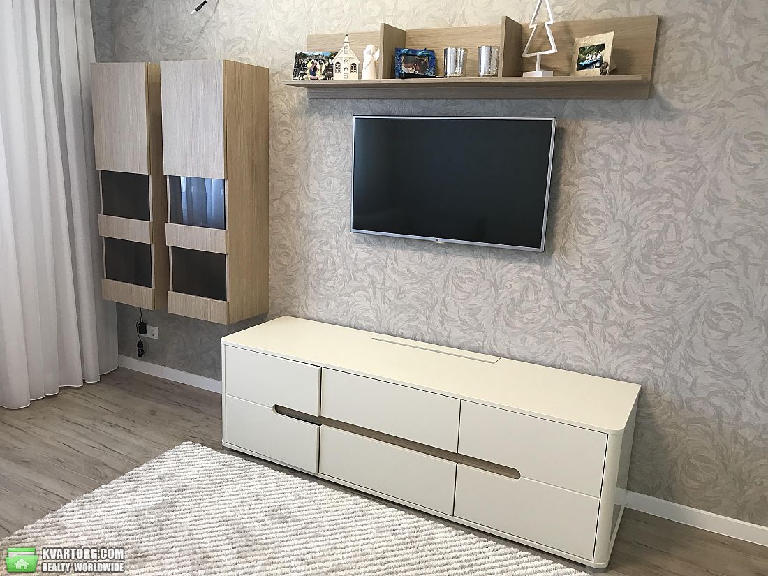 Sell 2-room apartment. Киев,  Новомостицкая — photo 2