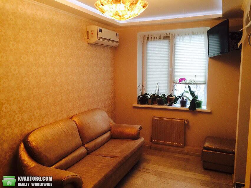 Sell 3-room apartment. Днепропетровск, Коммунаровская — photo 2