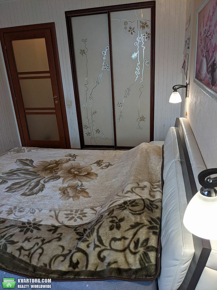 Sell 3-room apartment. Киев,  Приречная — photo 3