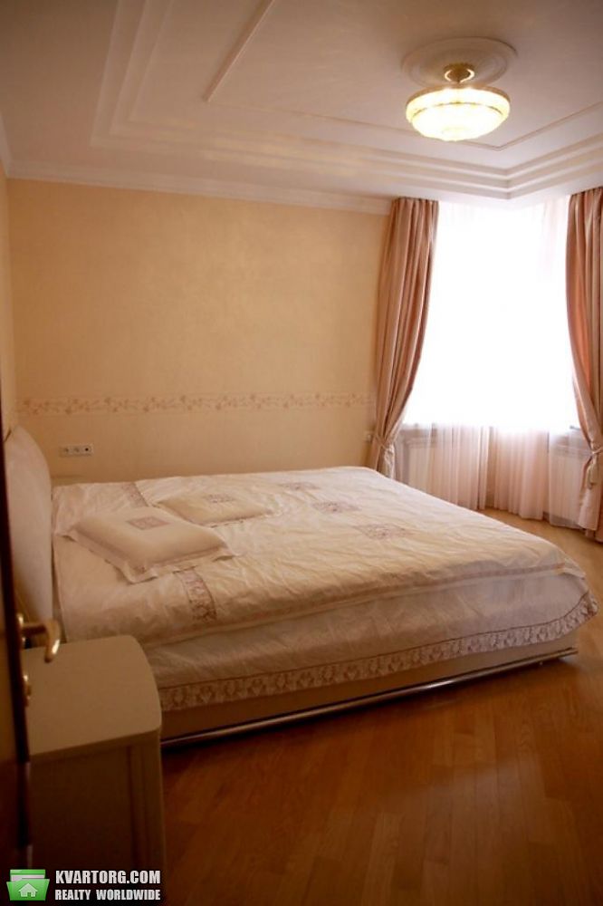 Rent out 3-room apartment. Киев,  Мирного Панаса — photo 3