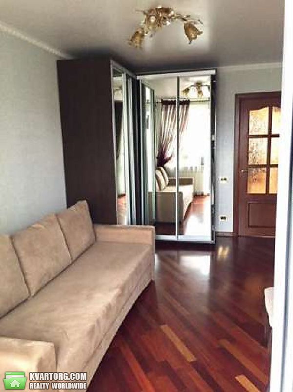 Sell 3-room apartment. Киев,  Героев Днепра — photo 1