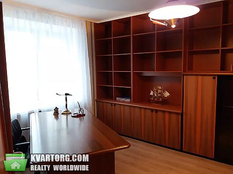 Rent out 4-room apartment. Киев,  Леси Украинки бул — photo 3