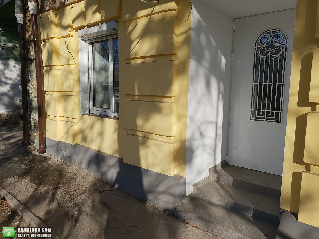 Rent out shop. Киев,  Жилянская — photo 2