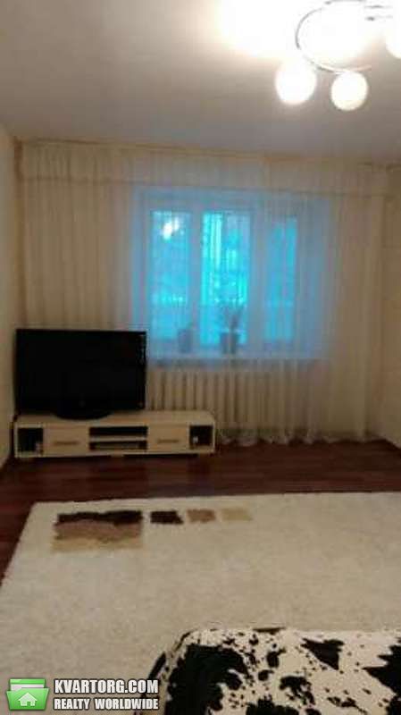 Sell 2-room apartment. Киев,  Лесной пр — photo 3