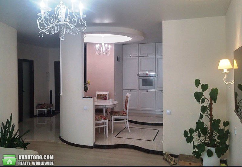 Sell 2-room apartment. Киев,  Эрнста — photo 3