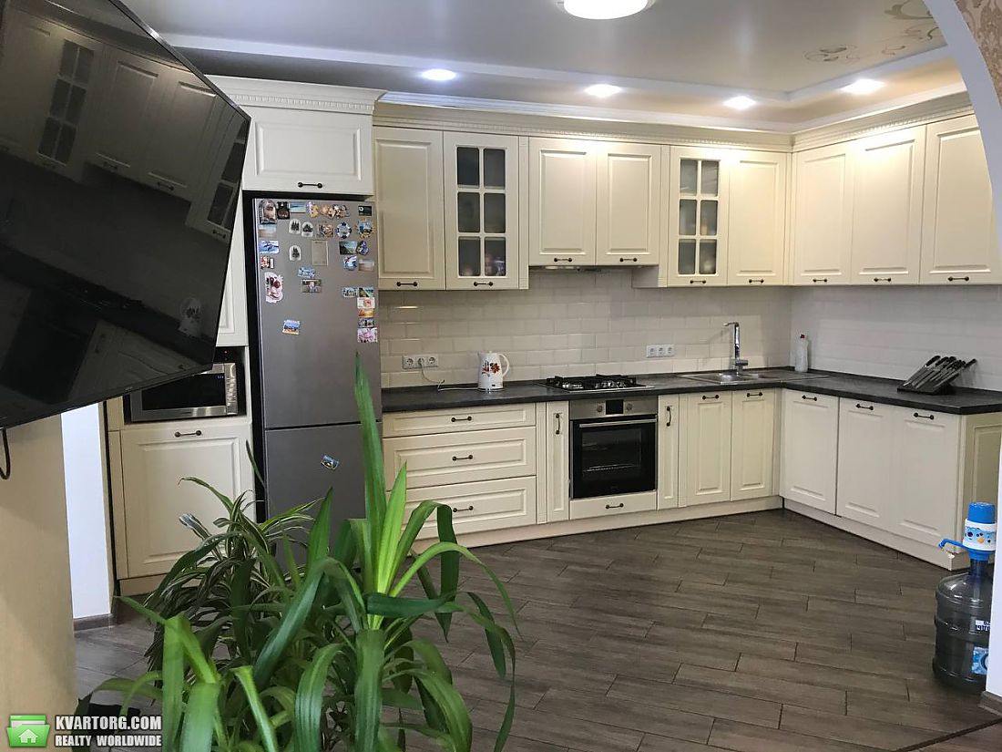 Sell 3-room apartment. Винница,  Черновола — photo 1