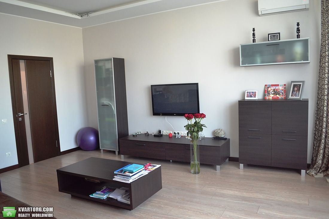 Sell 2-room apartment. Киев,  Мельникова — photo 3