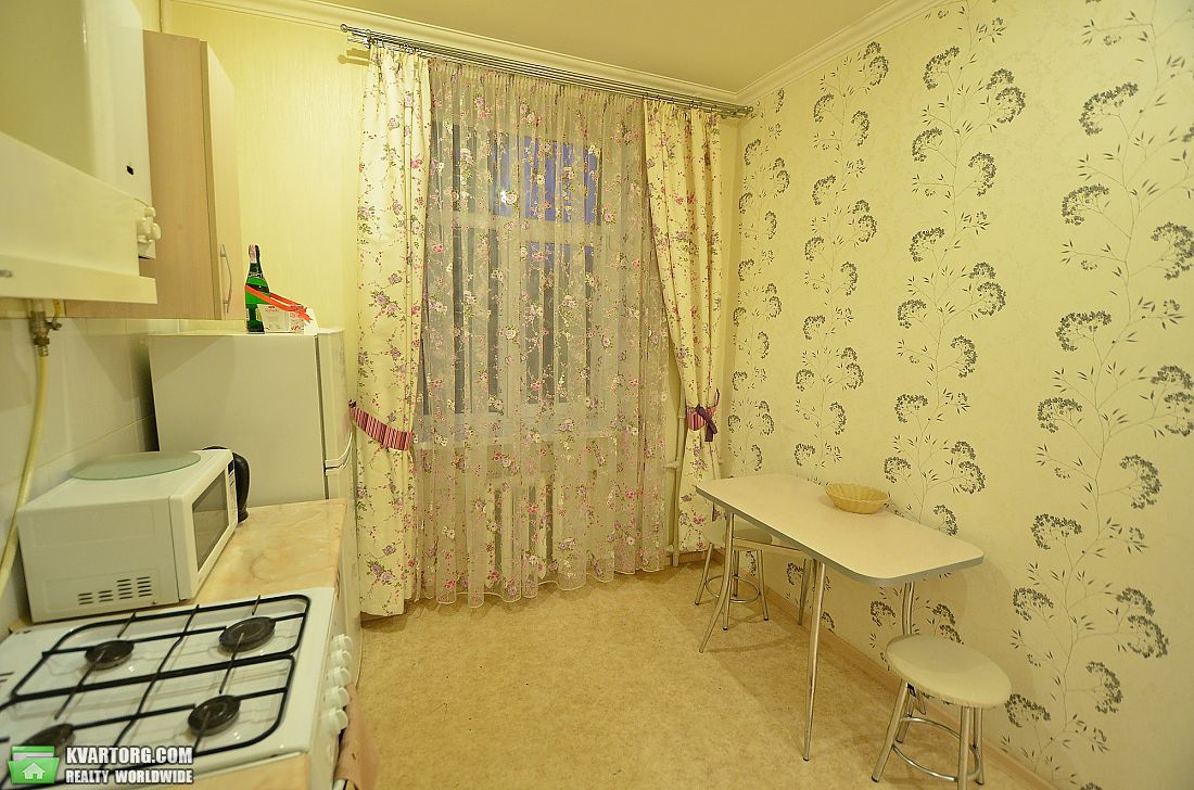 Rent out 2-room apartment. Николаев, Спасская — photo 6