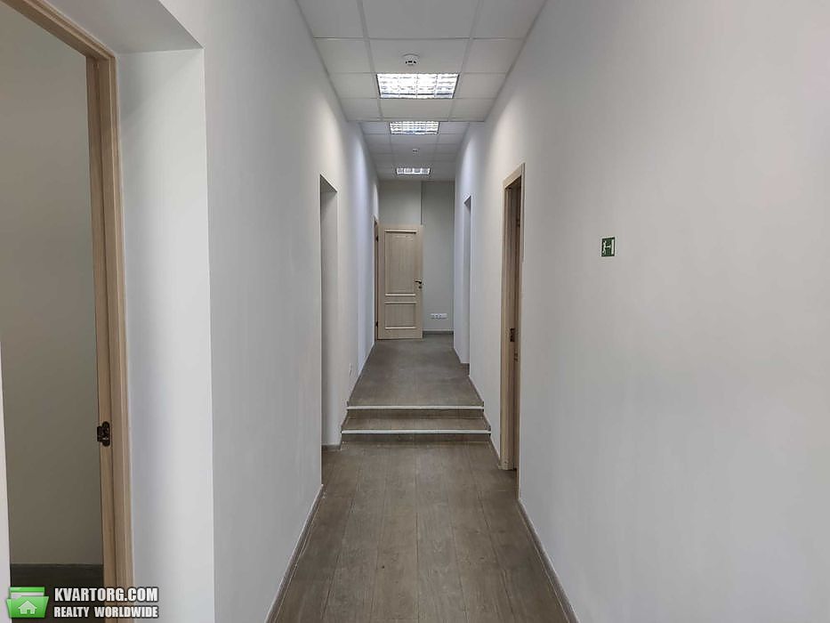 Rent out office. Киев, Левандовская — photo 1