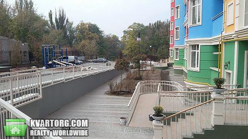 продам 3-комнатную квартиру. Днепропетровск,  Евпаторийская 2б - фото 4