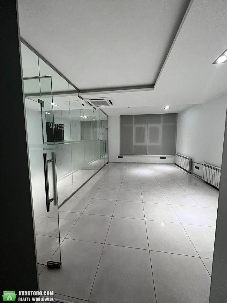 Rent out office. Киев,  Московская — photo 1