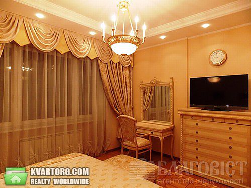 Sell 4-room apartment. Киев, Кропивницкого — photo 7