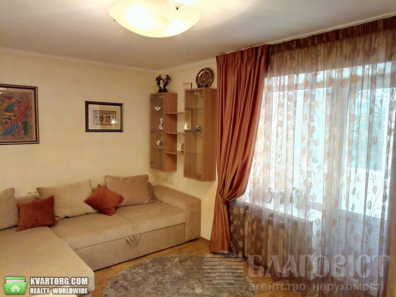 Sell 2-room apartment. Киев,  Ярмолы — photo 1