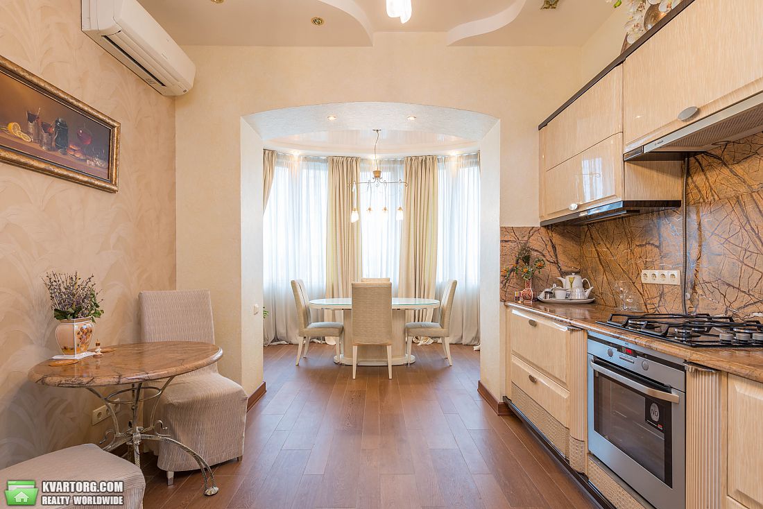 Sell 4-room apartment. Киев,  Вышгородская — photo 9