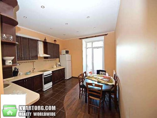 Rent out 2-room apartment. Киев, Почайнинская — photo 5