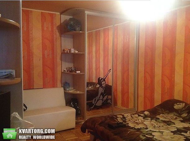 Sell 1-room apartment. Киев,  Жилянская — photo 1