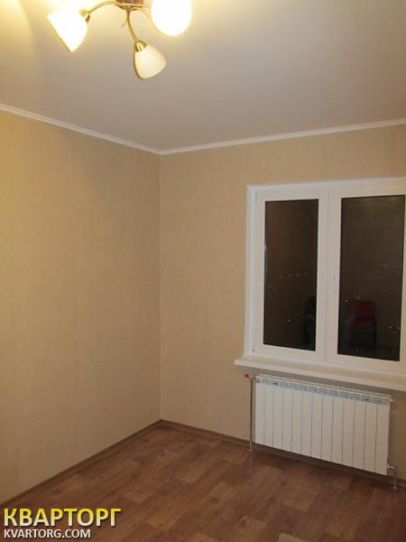 Rent out 2-room apartment. Киев, Ващенко — photo 3