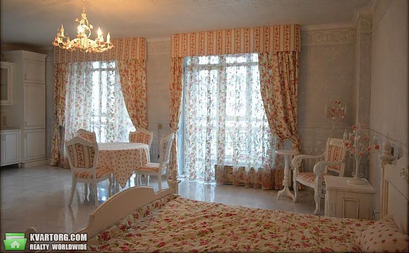 Rent out 1-room apartment. Киев,  Драгомирова — photo 1