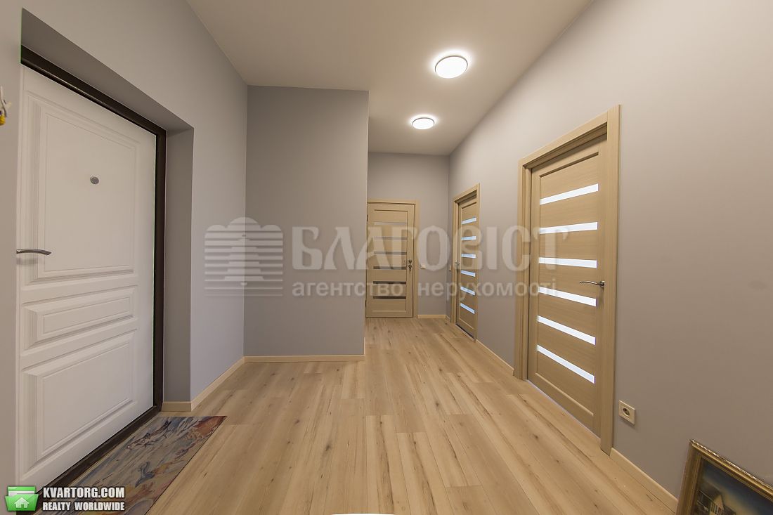 Rent out 2-room apartment. Киев,  Саперное поле — photo 9