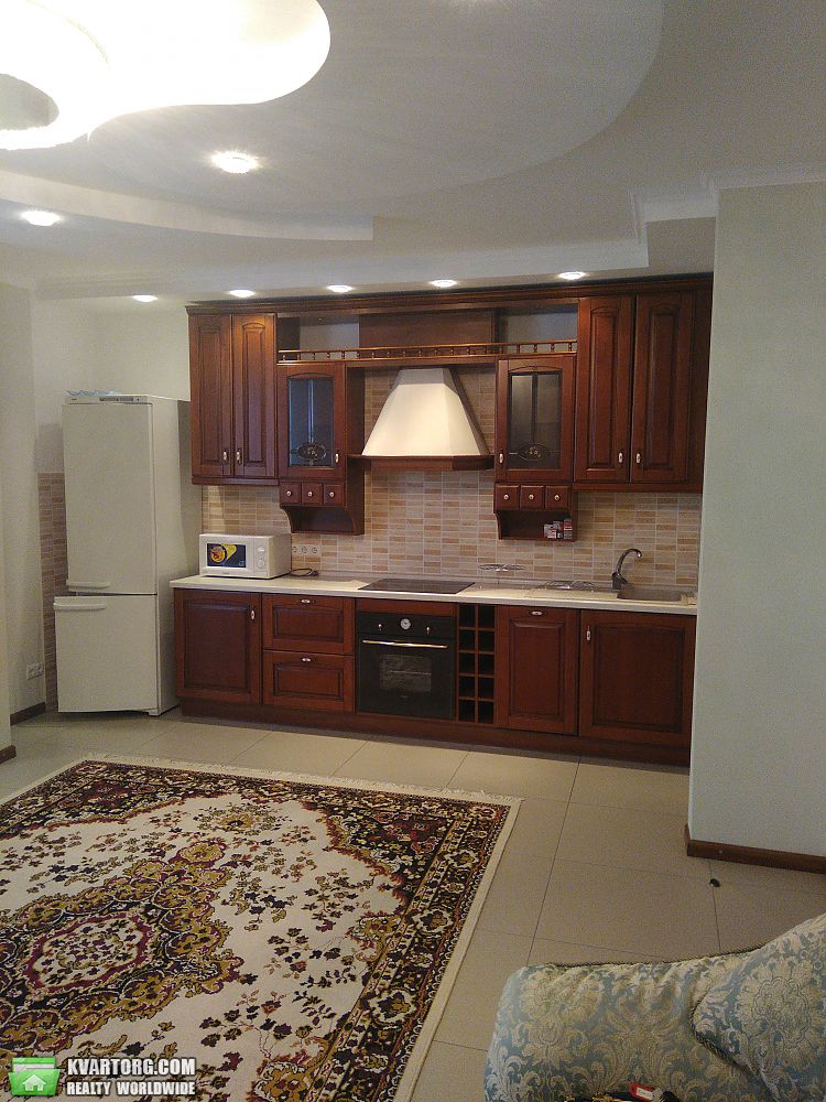Rent out 3-room apartment. Киев,  Харьковское шоссе — photo 4