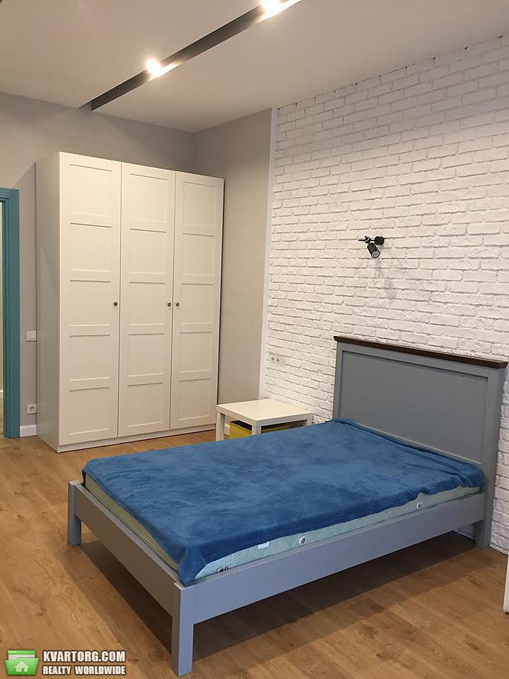 Rent out 3-room apartment. Киев, дегтярная — photo 2