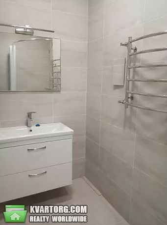 Rent out 2-room apartment. Киев, Кириловская — photo 7