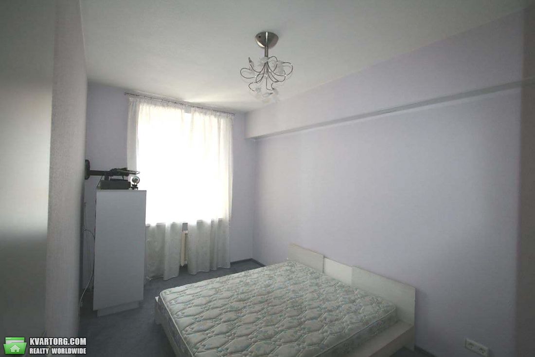 Sell 4-room apartment. Днепропетровск, Набережная Ленина — photo 2