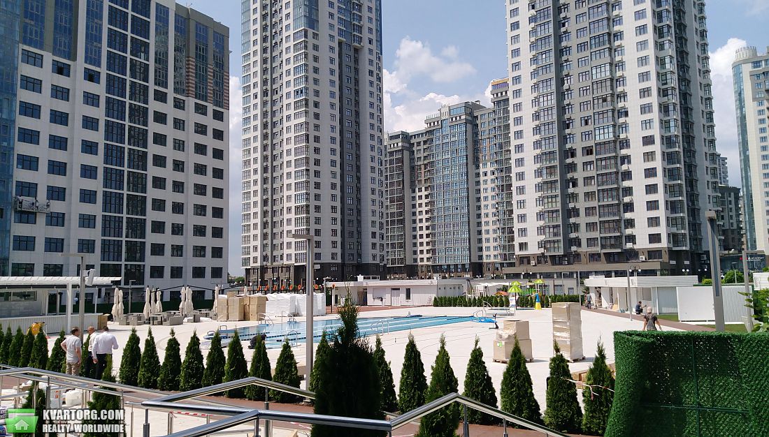 Sell 3-room apartment. Киев,  Драгомирова — photo 10