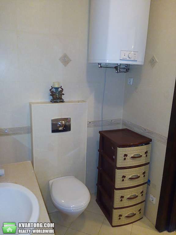Rent out 3-room apartment. Киев,  Срибнокильская — photo 5