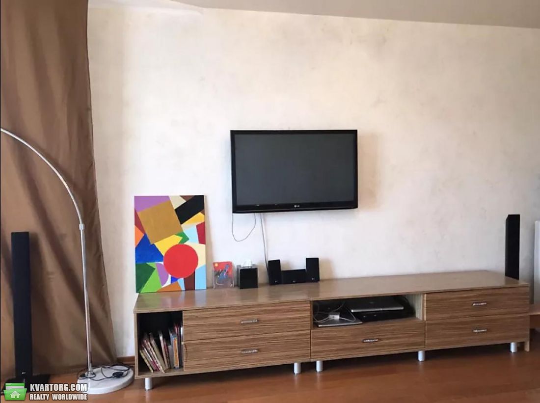 Rent out 2-room apartment. Киев,  Голосеевский пр — photo 2