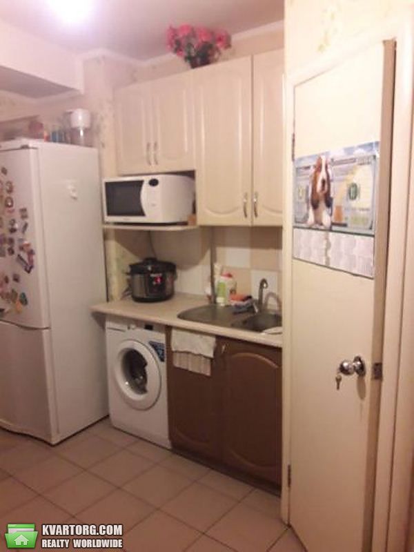 Sell 3-room apartment. Киев,  Большая Житомирская — photo 2