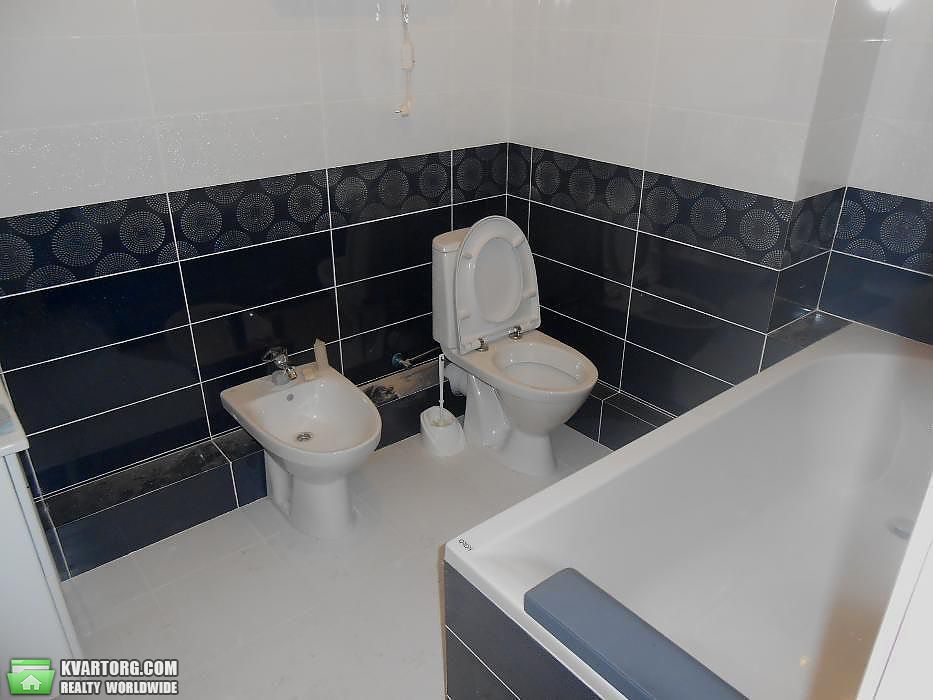 Rent out 3-room apartment. Киев,  Лабораторный пер — photo 7