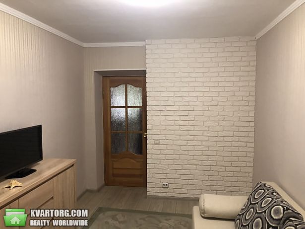 Sell 3-room apartment. Киев,  Малиновского — photo 1
