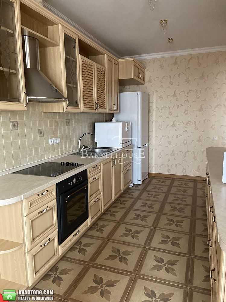 Rent out 3-room apartment. Киев,  Мельникова — photo 2