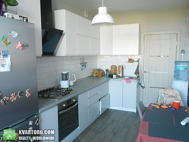 Sell 2-room apartment. Киев,  Метрологическая — photo 1