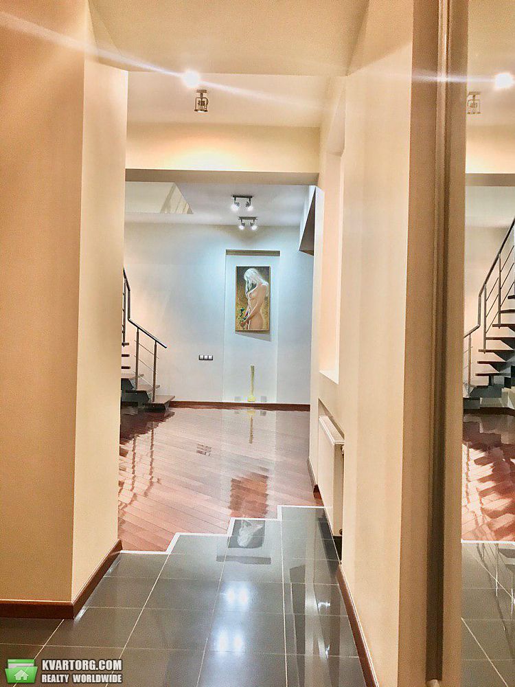 Rent out 2-room apartment. Киев,  Павловская — photo 1