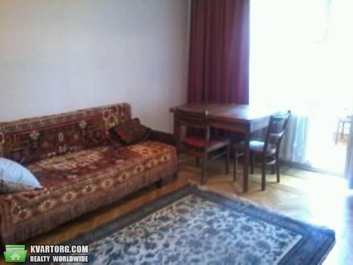 Rent out 2-room apartment. Киев,  Подлесная — photo 3