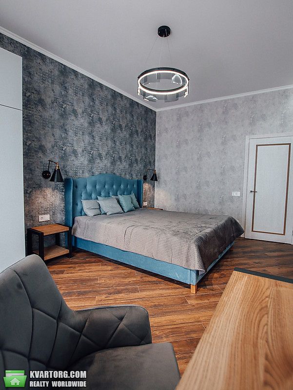 Rent out 2-room apartment. Киев, Тютюника Василия ул. — photo 1