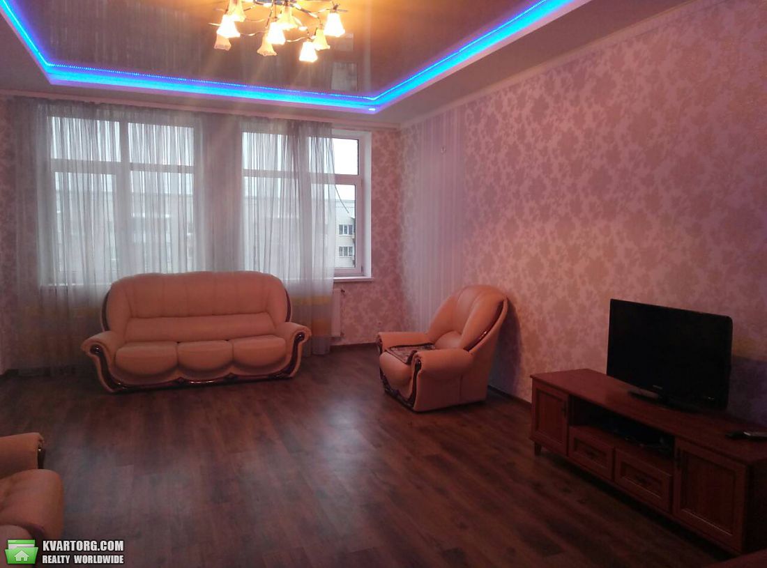 Rent out 2-room apartment. Киев,  Леси Украинки бул — photo 1