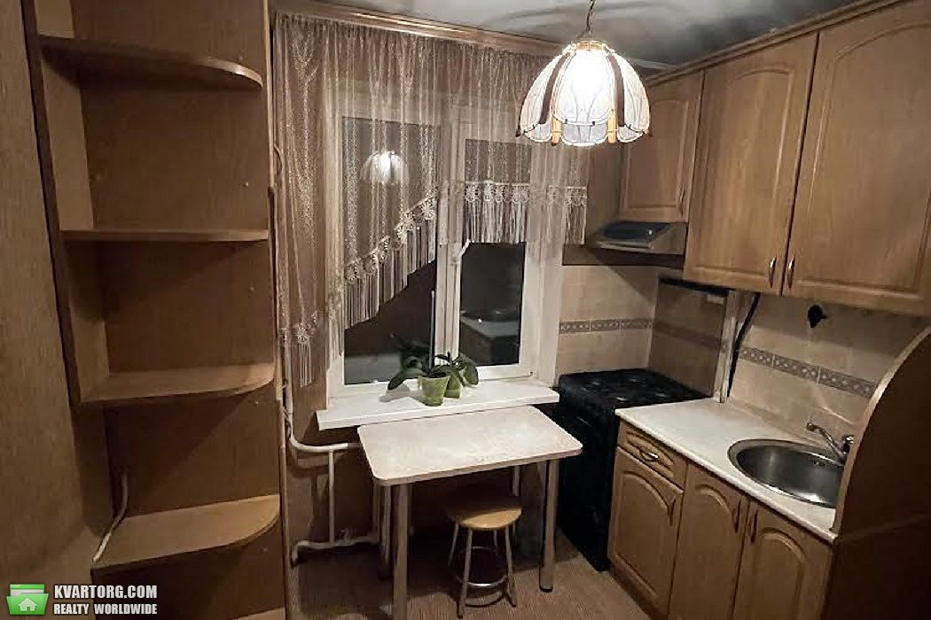 Sell 2-room apartment. Киев,  Зодчих — photo 1