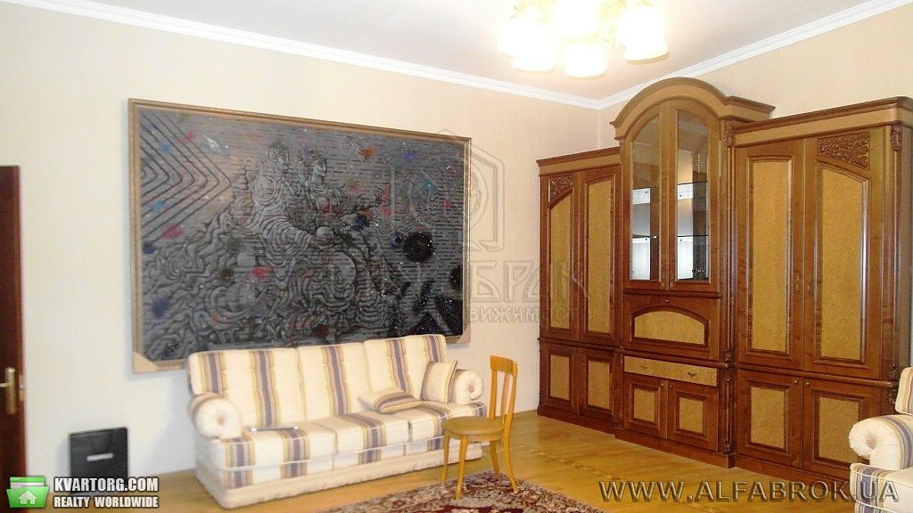 Sell 2-room apartment. Киев,  Владимирская — photo 1