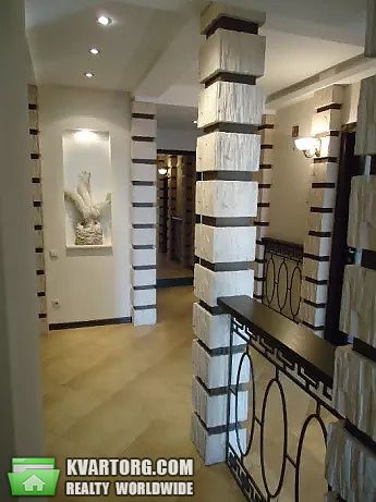 Rent out 3-room apartment. Киев, Голосеевский проспект 68 — photo 1