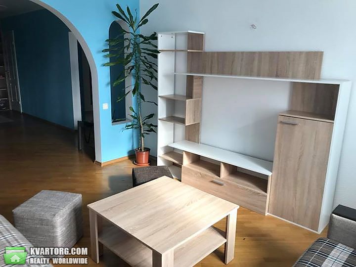 Rent out 4-room apartment. Киев,  Гмыри — photo 2