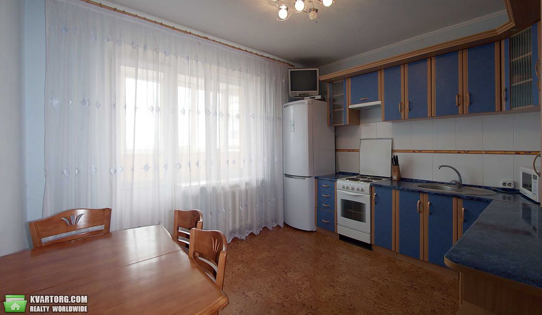Rent out 1-room apartment. Киев,  Булаховского — photo 2