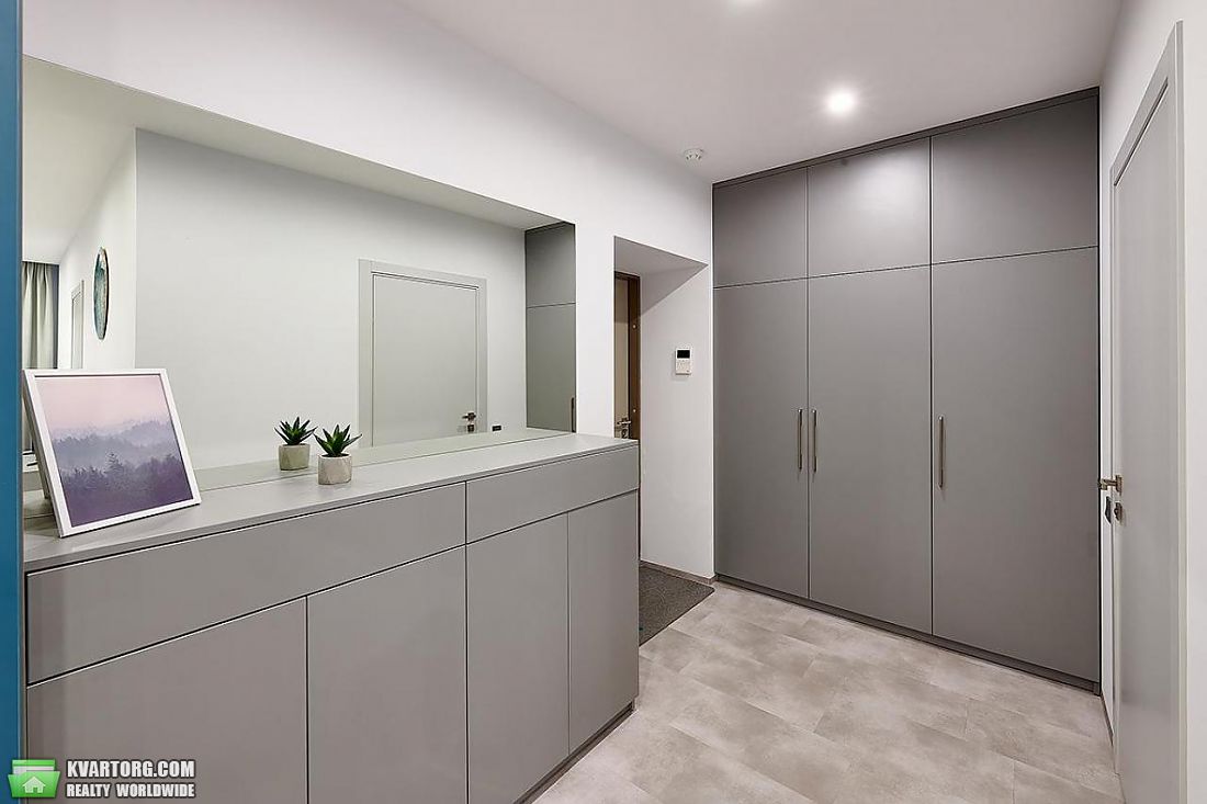 Rent out 3-room apartment. Киев,  Герцена — photo 7