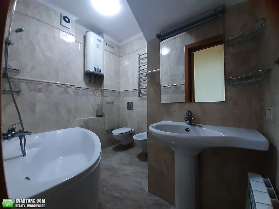 Rent out 4-room apartment. Киев, Лобановского Валерия — photo 2