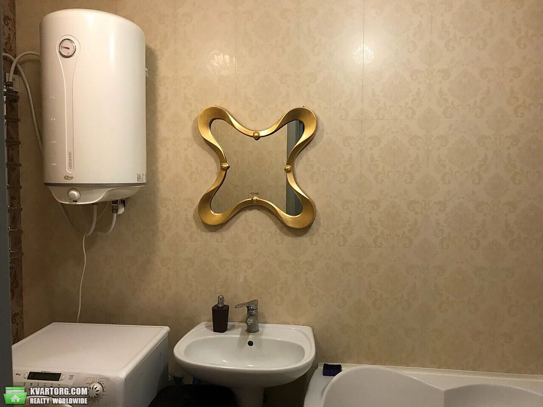 Rent out 2-room apartment. Киев,  Вильямса — photo 10